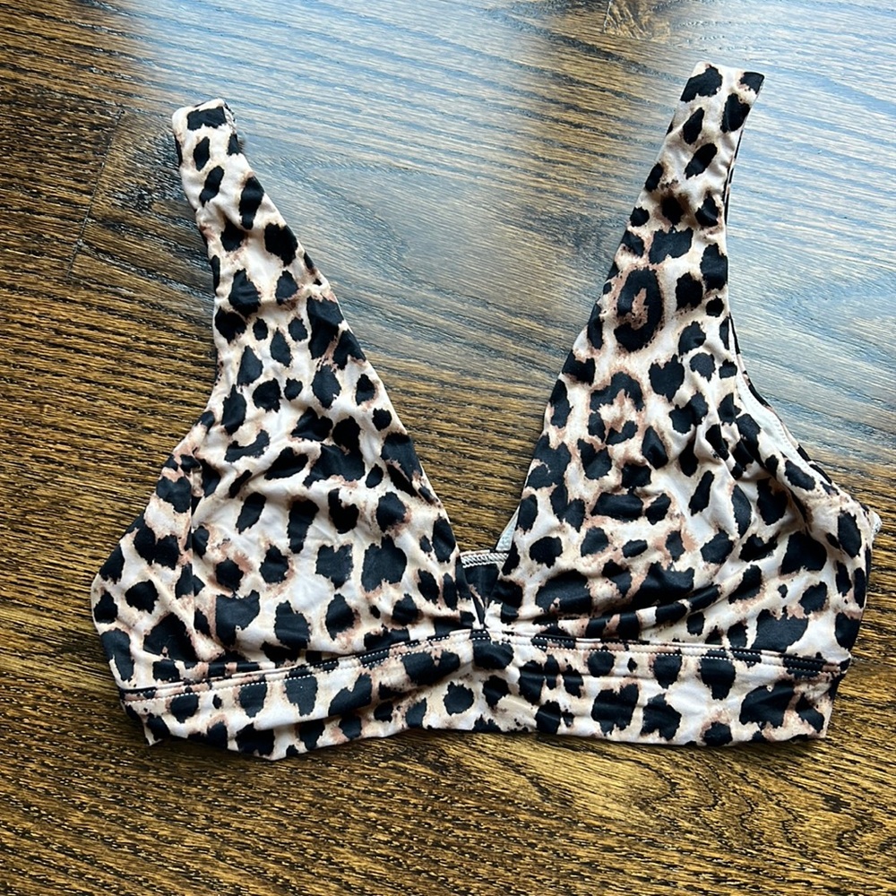 ♡ Victoria's Secret ♡ Leopard Print V Bralette ♡ Plunge Bralette Black Small